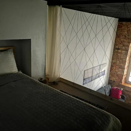 Botanical Garden Apartment *