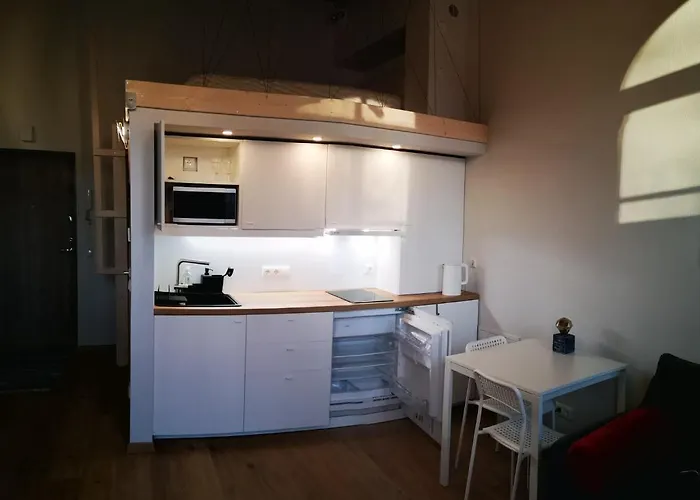 Botanical Garden Apartment *